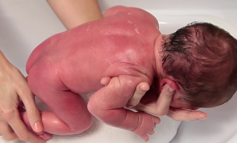 Bebek Banyosu Nasıl Yapılır? Banyo Hazırlığı Nasıl Olmalı?